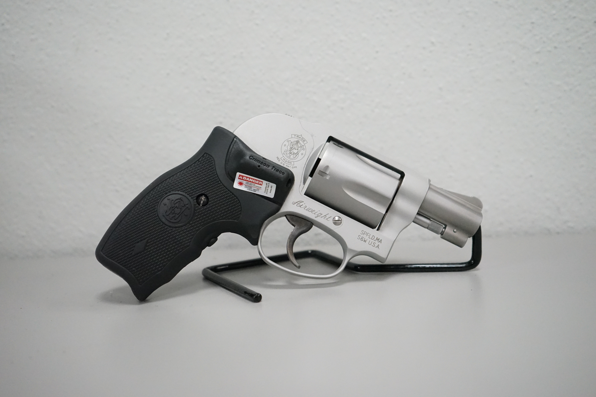 Smith & Wesson 638-3 (.38 special)